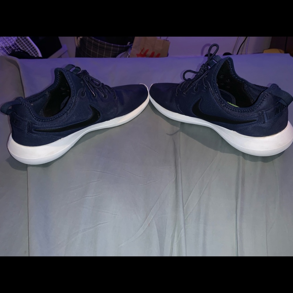 Roshe Run 2 - Picture 3 of 4
